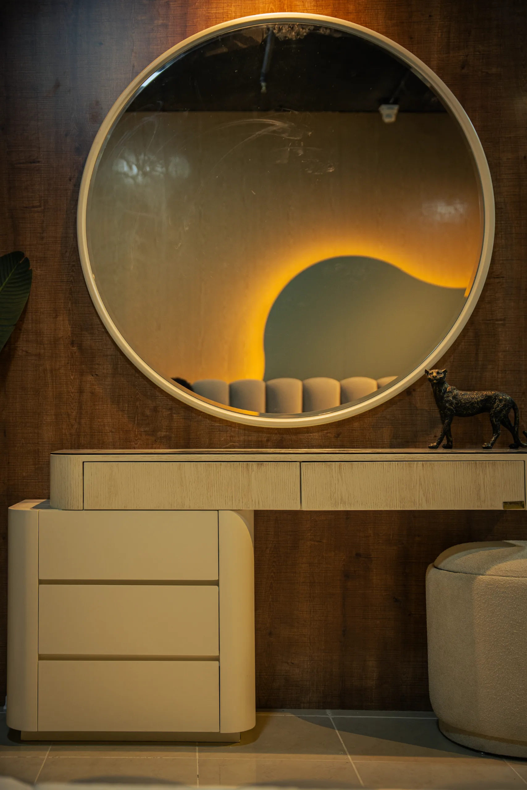 Neo Master Bedroom Set view 4