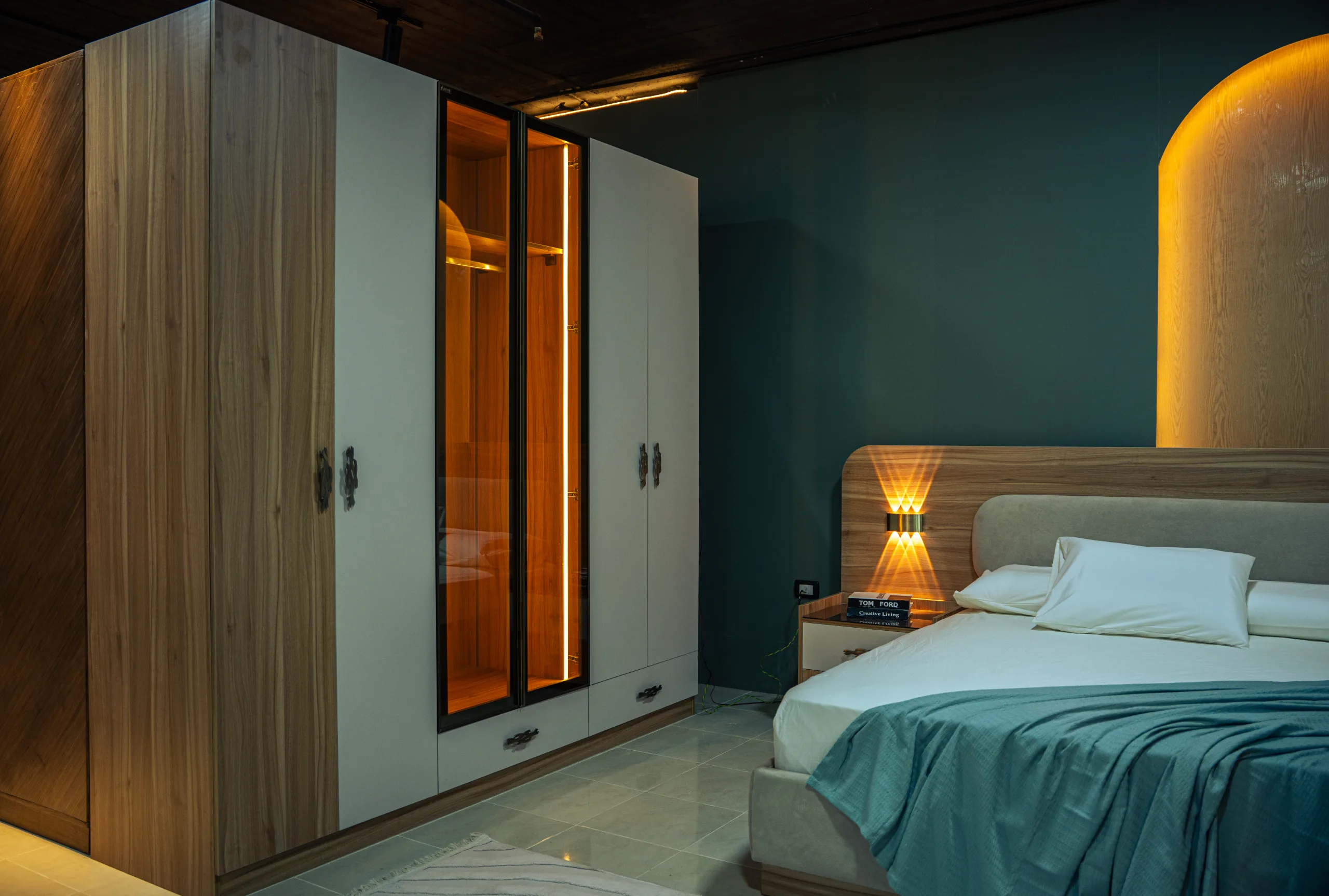 Elite Master Bedroom Set view 5