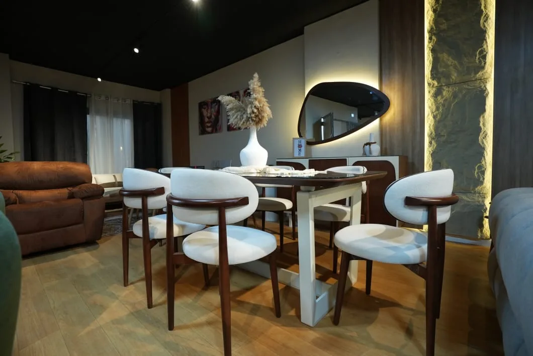 Inspirational luxury room layout 1 by Ahome