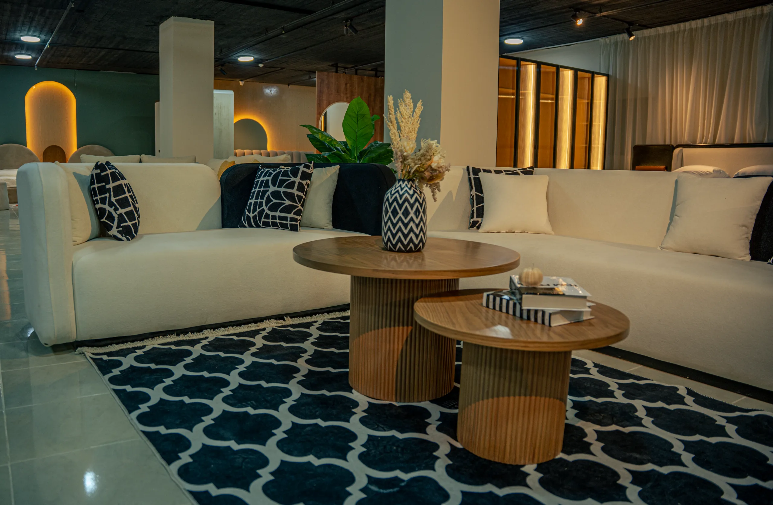 Luxury Living Room Set view 4